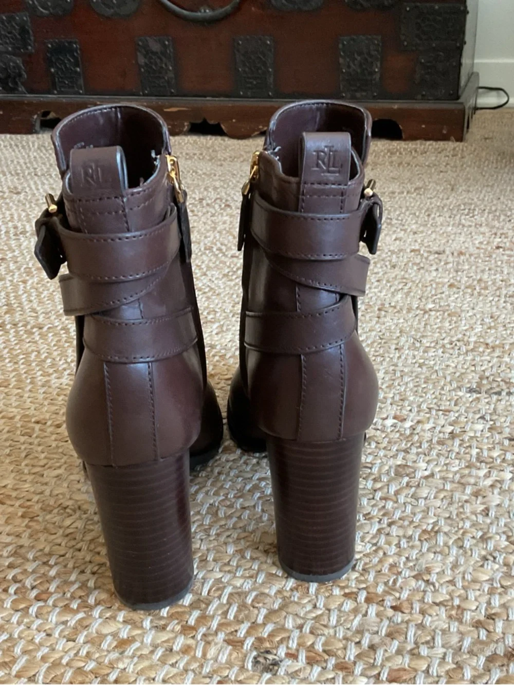 Lauren Ralph Lauren Madisyn burnished boots. 7.5 women - Picture 4 of 6